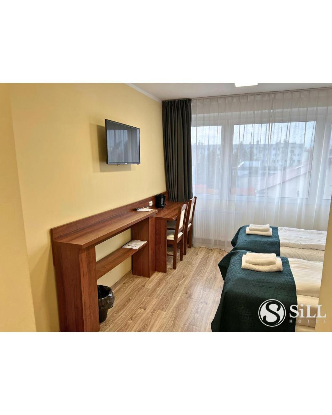 Hotel Sill Kielce Bagian luar foto