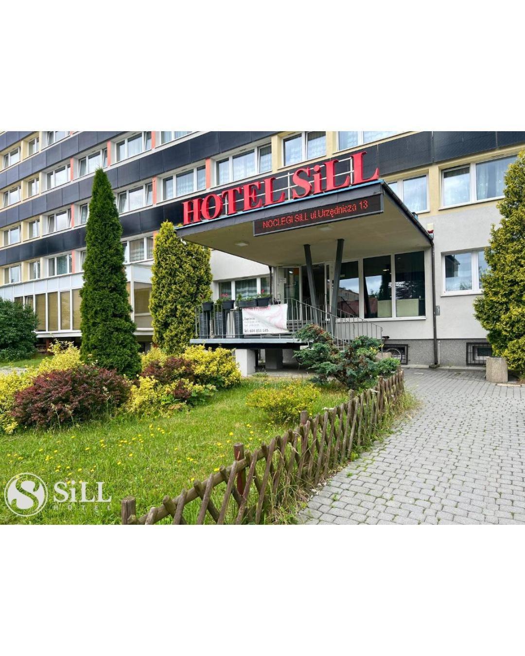 Hotel Sill Kielce Bagian luar foto