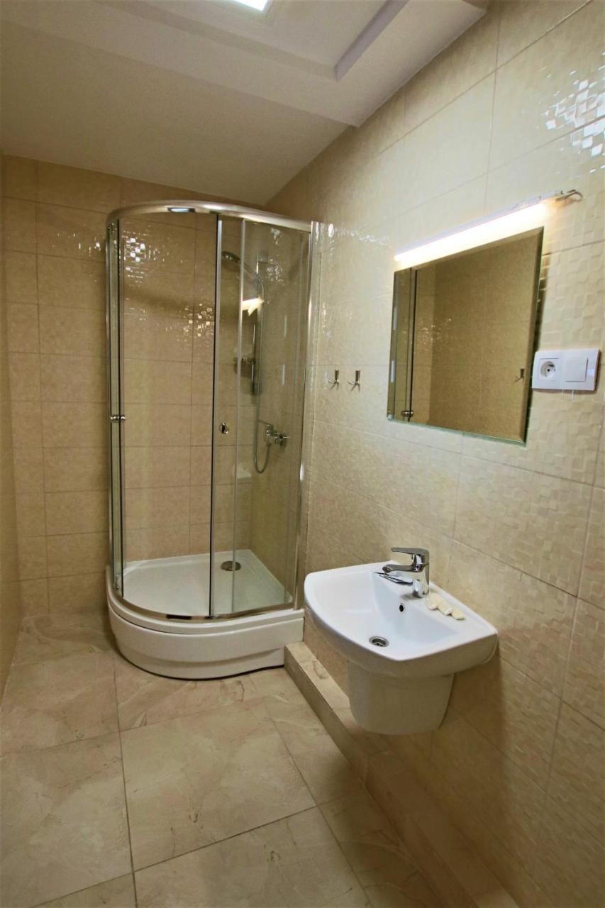 Hotel Sill Kielce Bagian luar foto